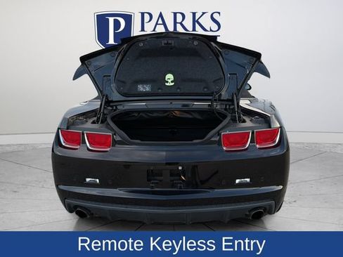 Used 2011 Chevrolet Camaro SS RWD image 18