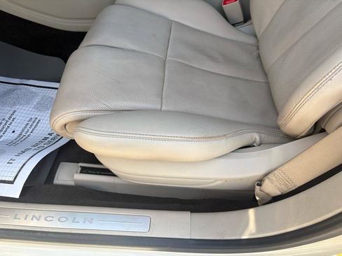 Used 2018 Lincoln Continental Reserve w/ Continental Climate Package AWD/4WD image 21