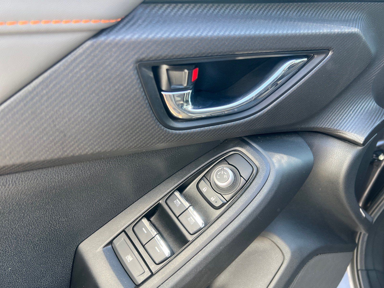 Certified 2025 Subaru Crosstrek 2.5i Limited w/ Crosstrek Mirror Package AWD/4WD image 14
