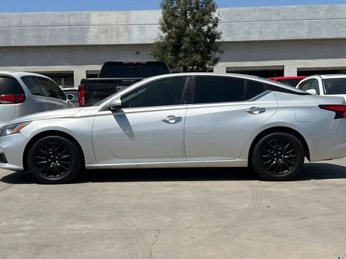 Used 2021 Nissan Altima 2.5 S w/ Driver Assist Package FWD image 6