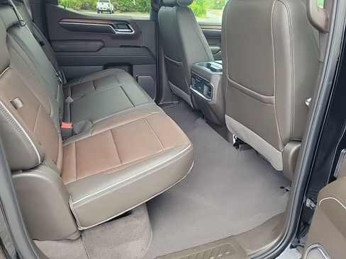 Used 2025 GMC Sierra 1500 Denali w/ Denali Reserve Package AWD/4WD image 15