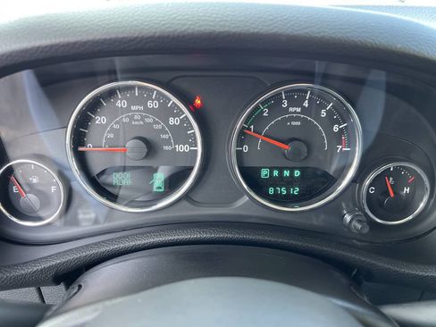 Used 2014 Jeep Wrangler Sport w/ Quick Order Package 24S AWD/4WD image 12