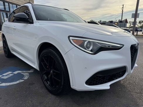 Used 2020 Alfa Romeo Stelvio Ti Sport w/ Quick Order Package 22S Sport AWD/4WD image 3