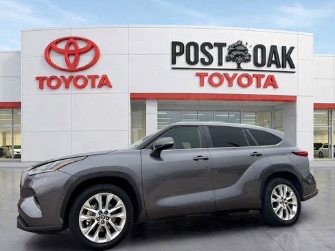 Used 2021 Toyota Highlander Limited image 1
