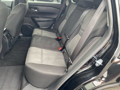 Used 2025 Nissan Rogue SV AWD/4WD image 19