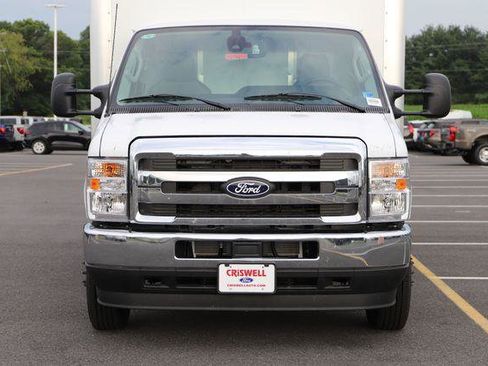 New 2027 Ford E-350 and Econoline 350 Super Duty w/ Power Equipment Group RWD image 7