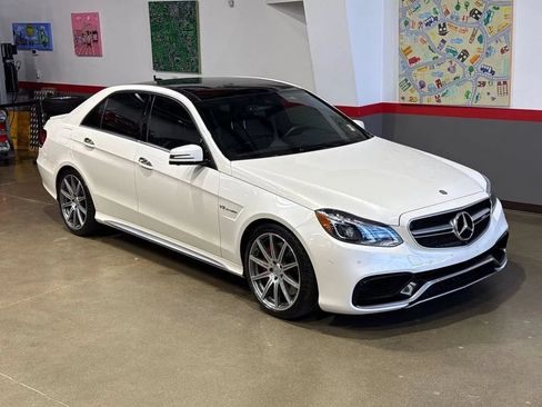 Used 2014 Mercedes-Benz E 63 AMG S-Model image 95