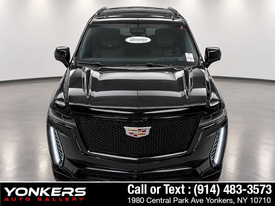 Used 2023 Cadillac Escalade V AWD/4WD image 2