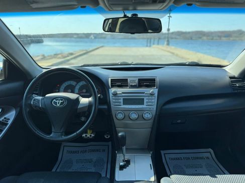 Used 2011 Toyota Camry SE w/ SE Extra-Value Pkg #1 FWD image 20