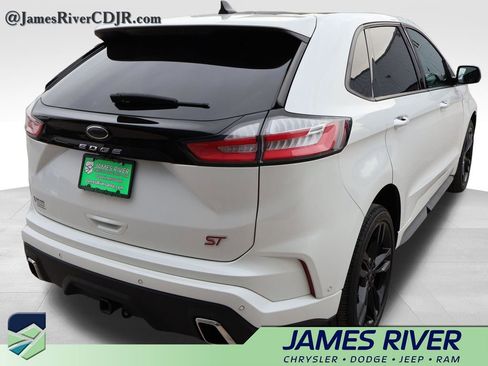 Used 2024 Ford Edge ST w/ Equipment Group 401A image 5