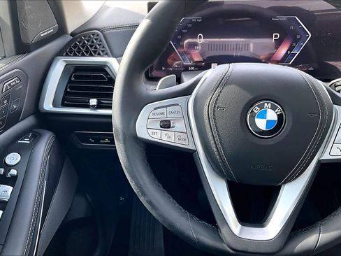 Used 2026 BMW X7 xDrive40i image 23