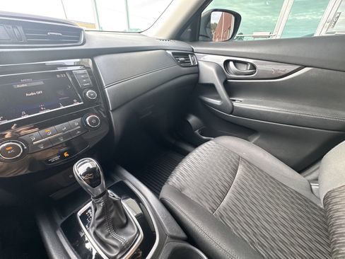 Used 2020 Nissan Rogue S AWD/4WD image 18