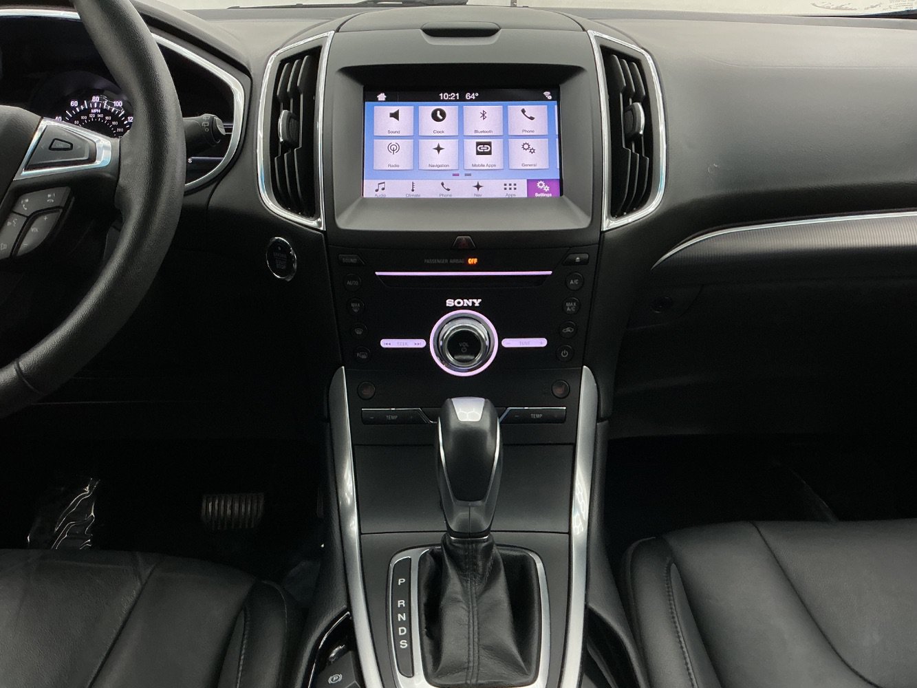 Used 2018 Ford Edge Titanium w/ Technology Package FWD image 29