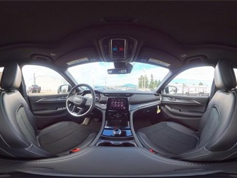 New 2025 Jeep Grand Cherokee L Altitude image 15