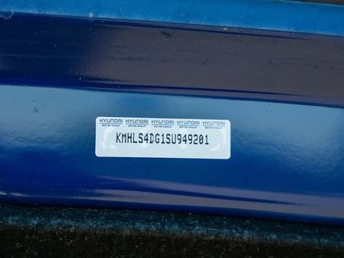 Certified 2025 Hyundai Elantra SEL FWD image 31