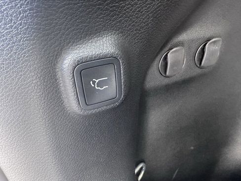 Used 2022 Jeep Cherokee Trailhawk w/ Sound & Nav Group image 47