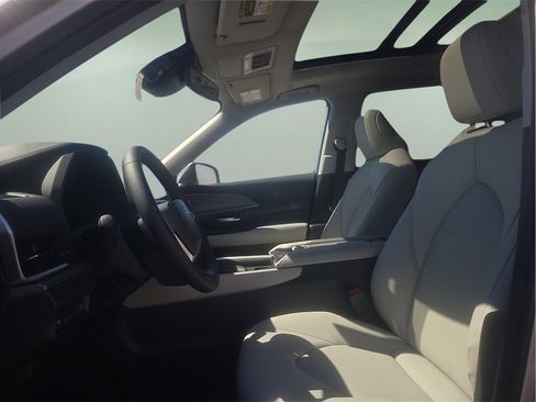 New 2026 Toyota Grand Highlander XLE image 20