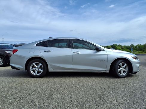 Used 2018 Chevrolet Malibu LS FWD image 31