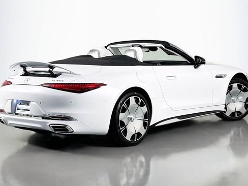 New 2026 Mercedes-Benz Maybach SL 680 image 13