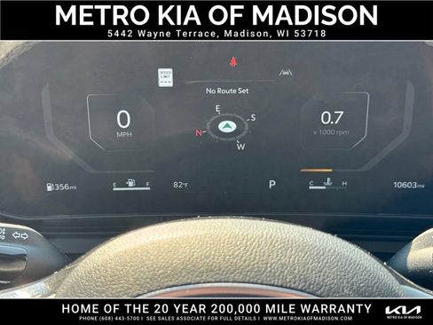 Used 2025 Kia Carnival SX Prestige FWD image 20