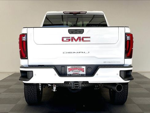 New 2026 GMC Sierra 3500 Denali w/ Denali Reserve Package image 3