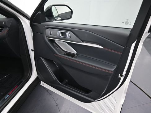 New 2026 Ford Explorer ST w/ Sun And Sound Package image 22