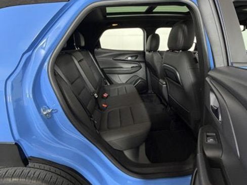 Used 2023 Chevrolet TrailBlazer RS w/ Sun and Liftgate Package AWD/4WD image 6