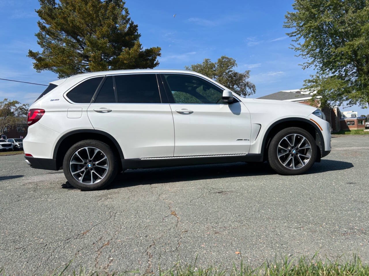 Used 2017 BMW X5 xDrive40e AWD/4WD image 25
