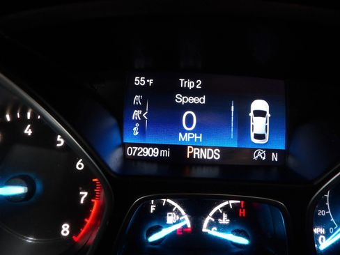 Used 2019 Ford Escape SE image 18