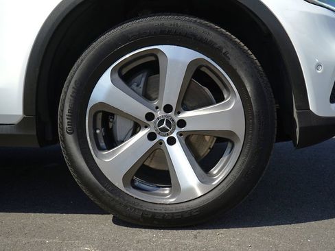 Used 2020 Mercedes-Benz GLC 300 4MATIC Coupe image 27