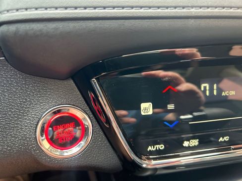 Used 2021 Honda HR-V EX image 14