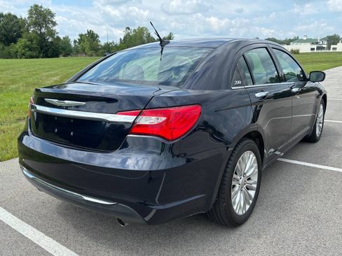 Used 2012 Chrysler 200 Limited FWD image 6