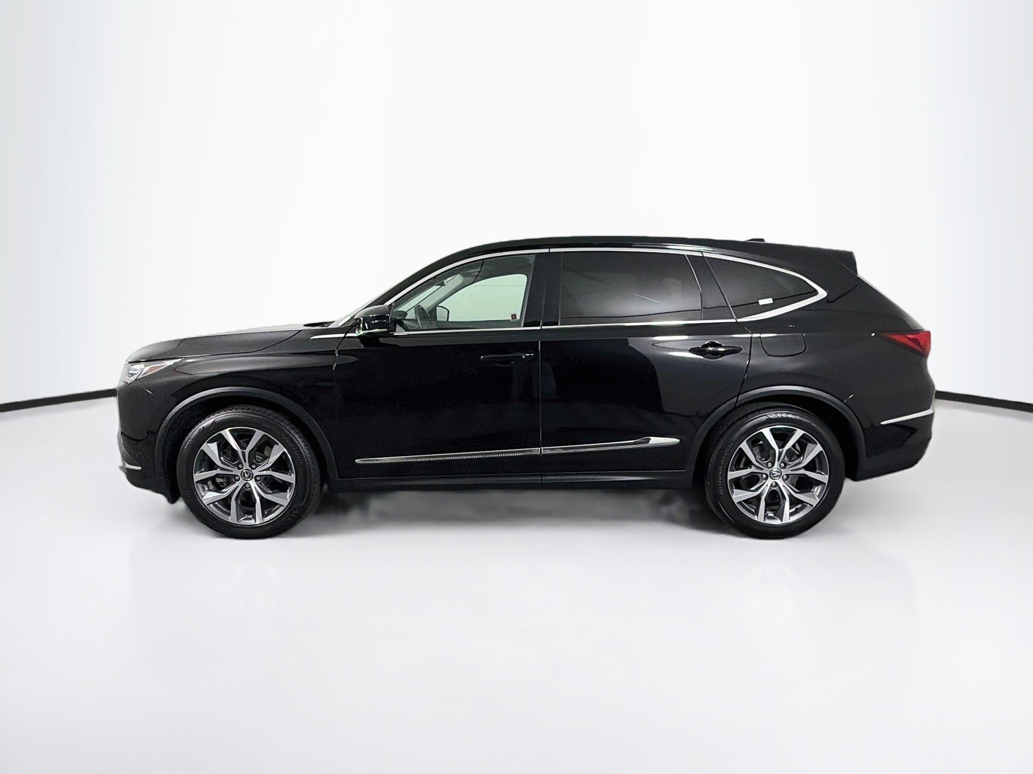 Used 2022 Acura MDX w/ Technology Package FWD image 4