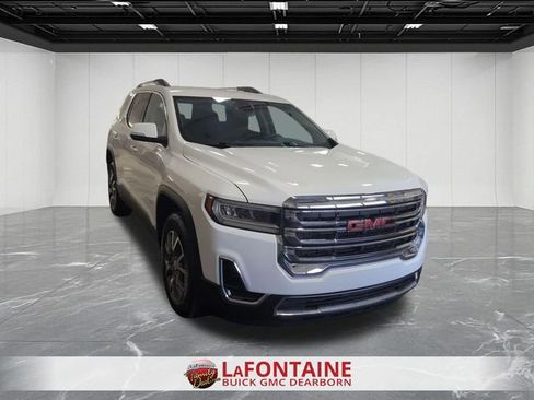 Used 2023 GMC Acadia SLE w/ Driver Convenience Package image 2