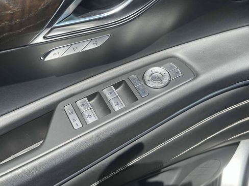 Used 2024 Genesis GV80 3.5T image 16