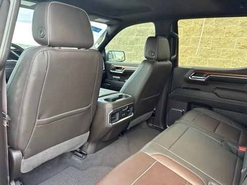 Used 2022 GMC Sierra 1500 Denali w/ Denali Reserve Package AWD/4WD image 11