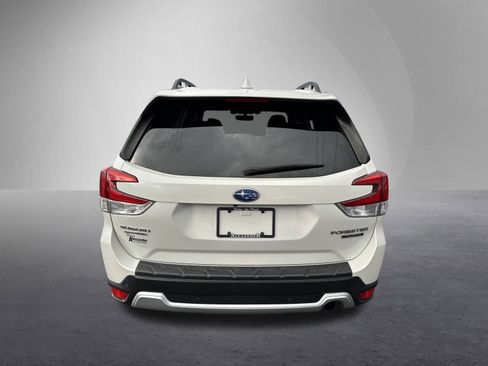 Used 2020 Subaru Forester Touring image 4