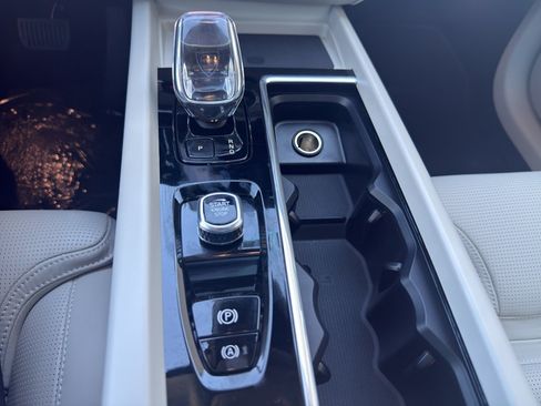 New 2026 Volvo XC60 T8 Ultra w/ Protection Package Premier AWD/4WD image 25