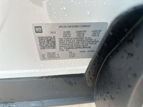 Used 2023 Chevrolet TrailBlazer LS AWD/4WD image 36