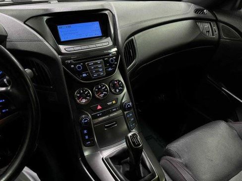Used 2015 Hyundai Genesis 3.8 RWD image 42