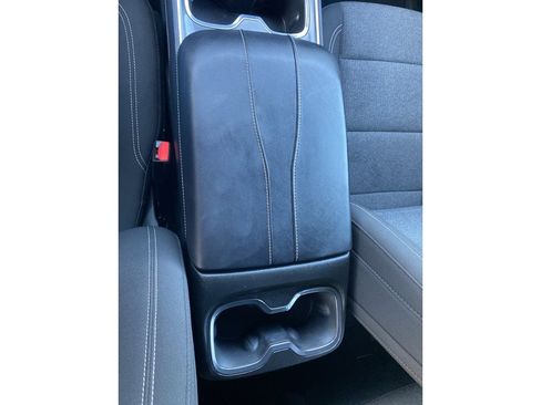 Used 2025 GMC Acadia Elevation image 36