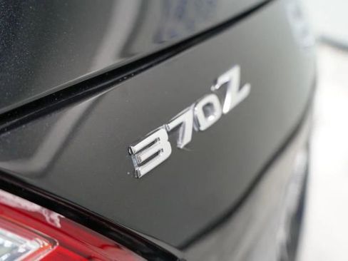 Used 2014 Nissan 370Z Touring w/ Sport Package RWD image 6