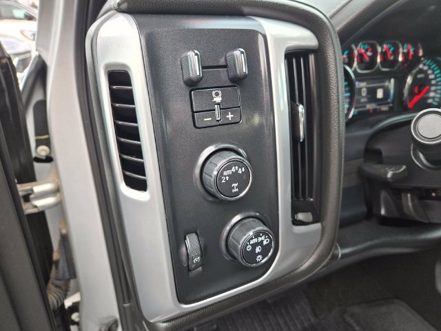 Used 2017 GMC Sierra 1500 SLT AWD/4WD image 18