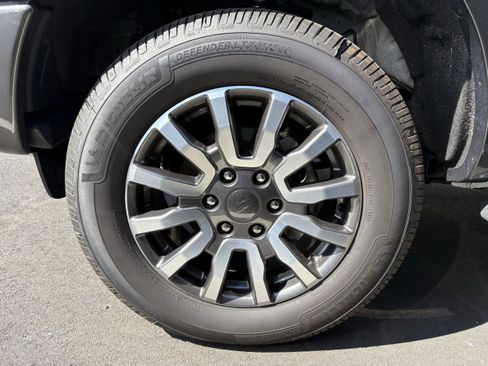 Used 2021 Ford Ranger Lariat w/ Equipment Group 501A High image 11