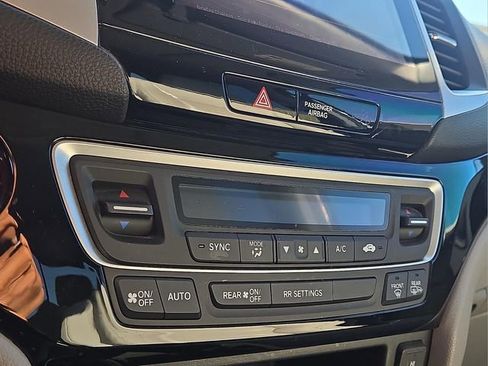 Used 2018 Honda Ridgeline RTL-E image 24