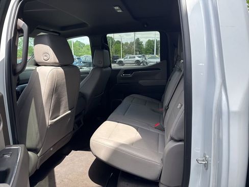 Used 2025 GMC Sierra 1500 SLT AWD/4WD image 29