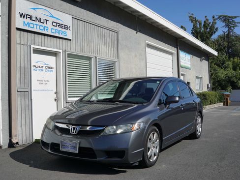 Used 2009 Honda Civic LX image 1