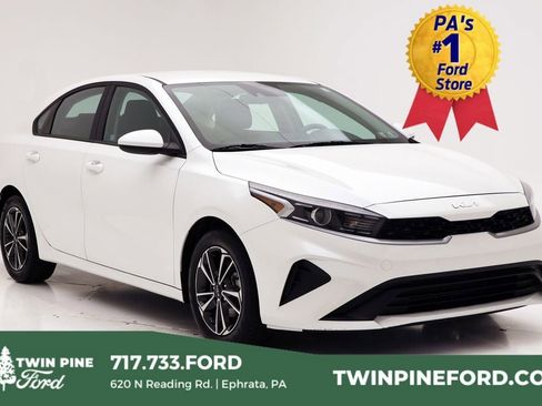 Used 2024 Kia Forte LXS image 1