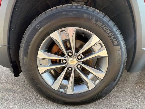 Certified 2025 Chevrolet Equinox LT w/ Safety and Technology Package AWD/4WD image 8