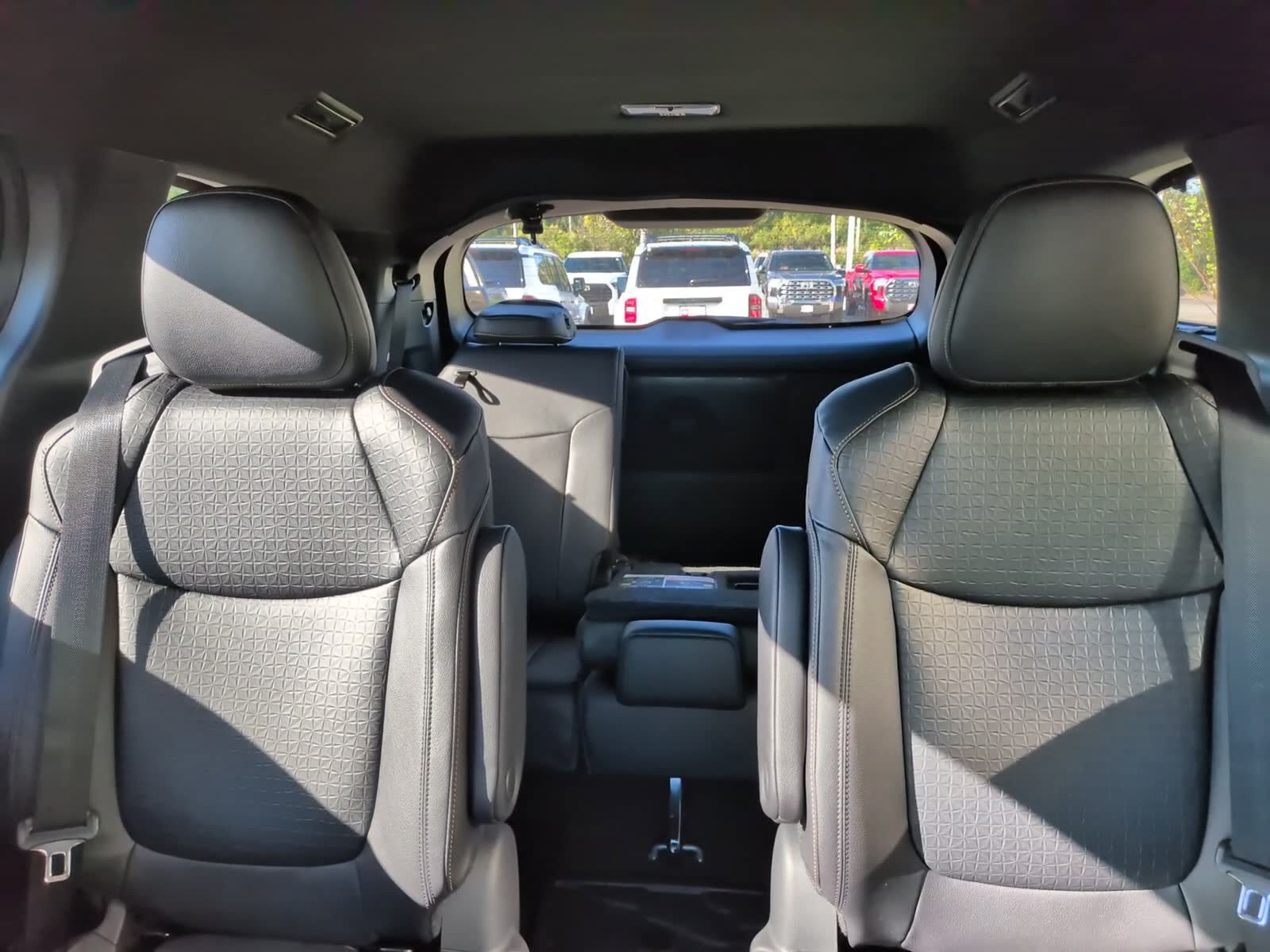New 2026 Toyota Sienna XLE Woodland Edition AWD/4WD image 24